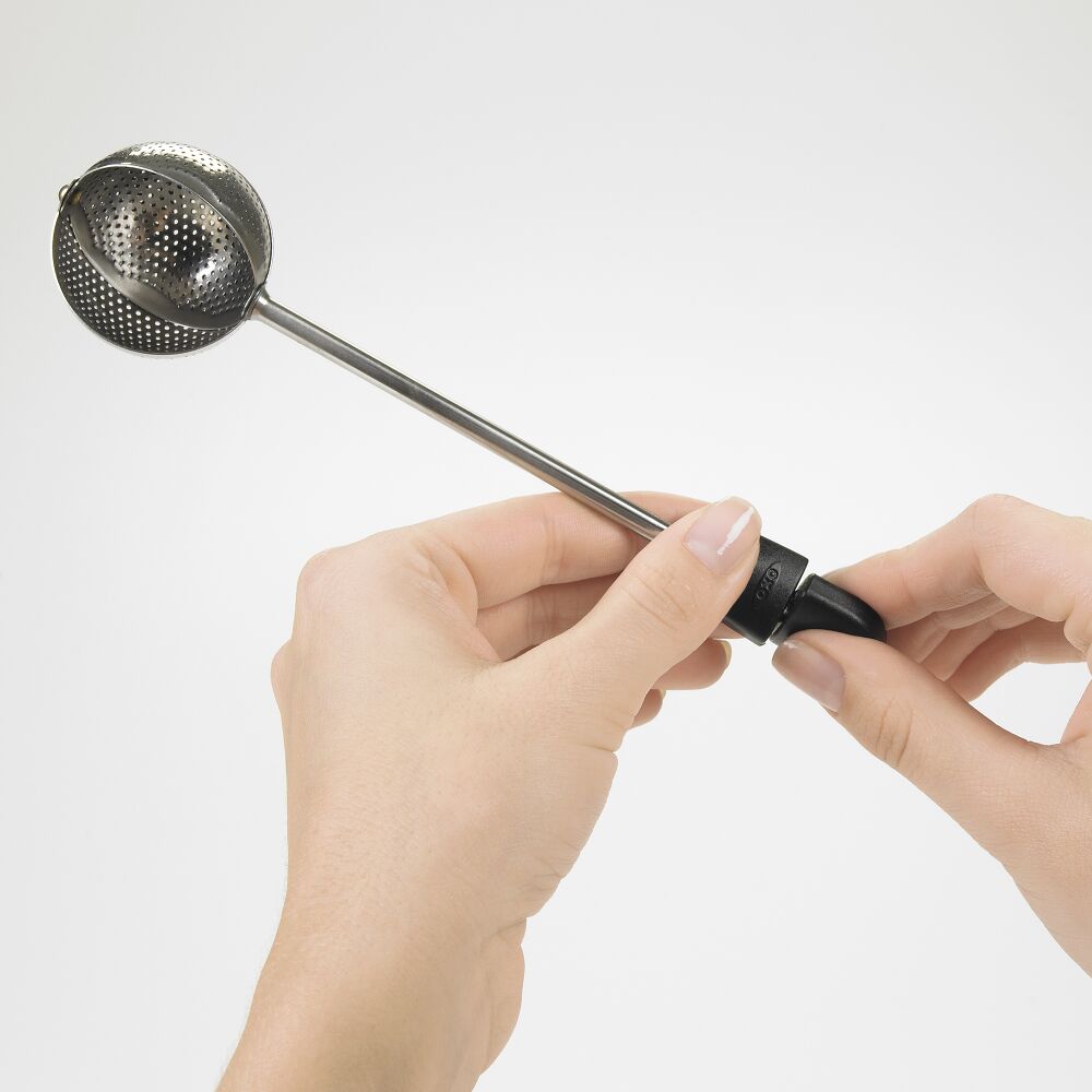 Twisting Tea Ball E4