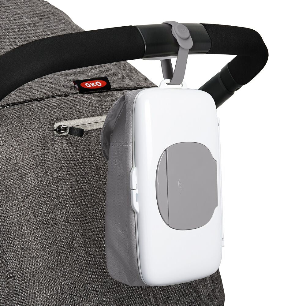 On-the-Go Wipes Dispenser with Diaper Pouch F7