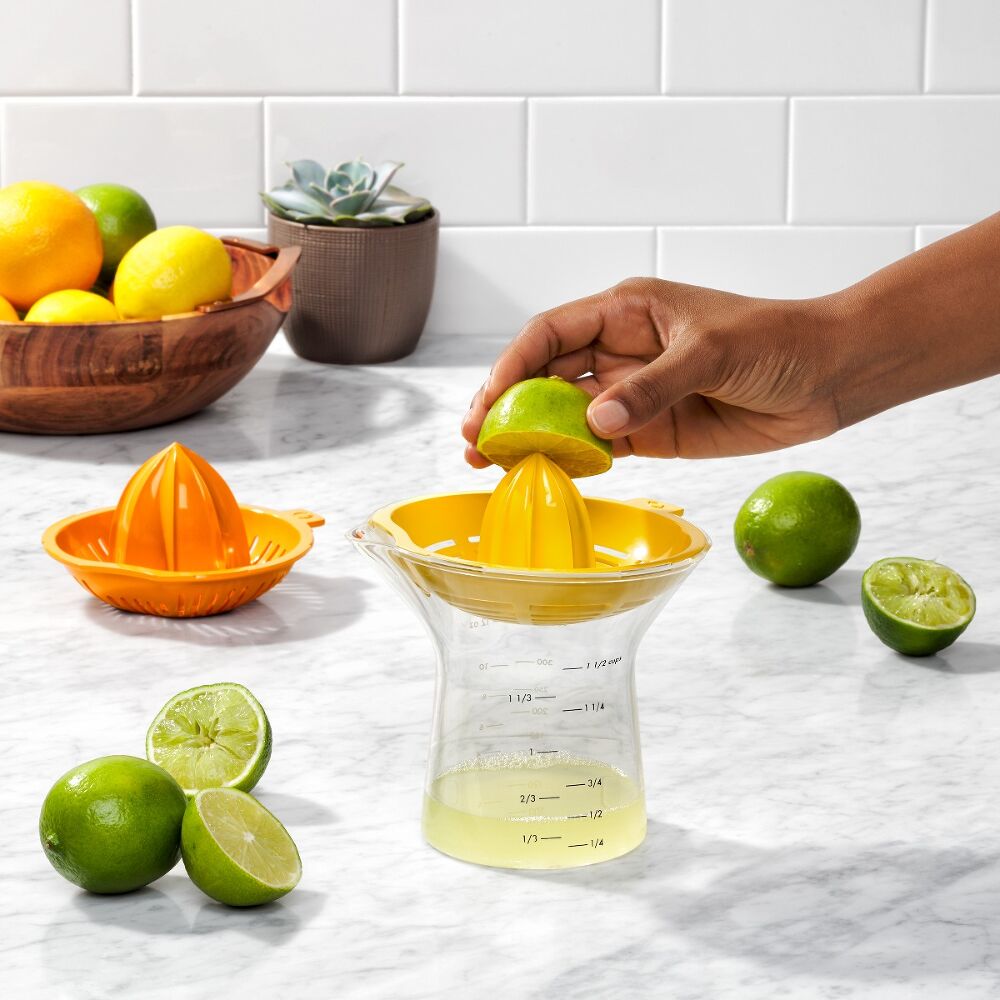 2-in-1 Citrus Juicer Y2