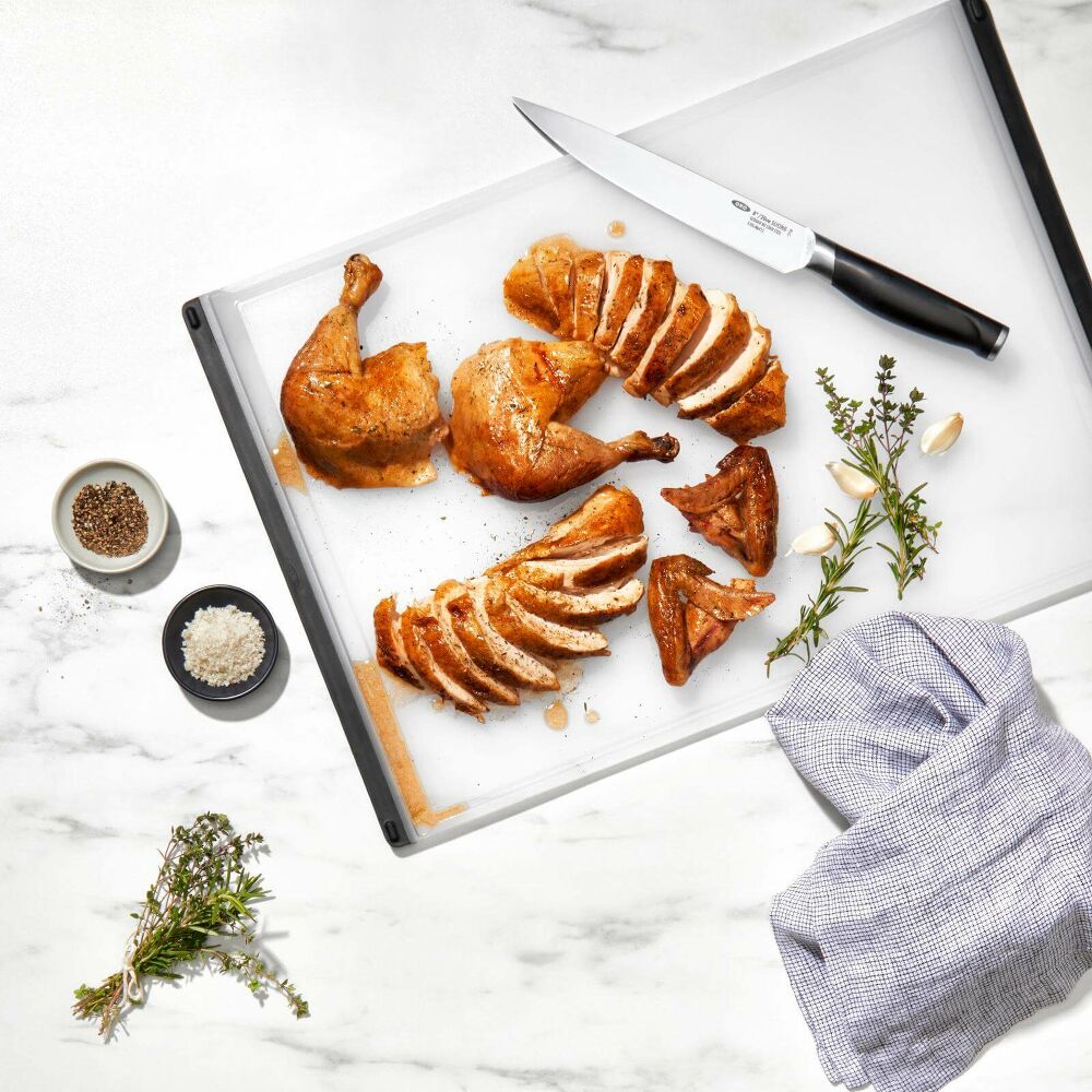 Carving and Cutting Board R9