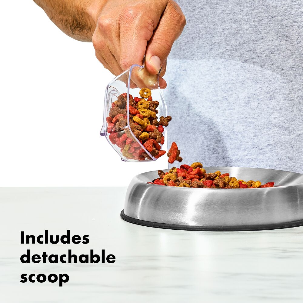 OXO Good Grips Pet POP Container – 4.4 Qt/4.2 L with Scoop B5