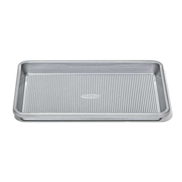 Non-Stick Pro Clear Coated Quarter Sheet Pan C7