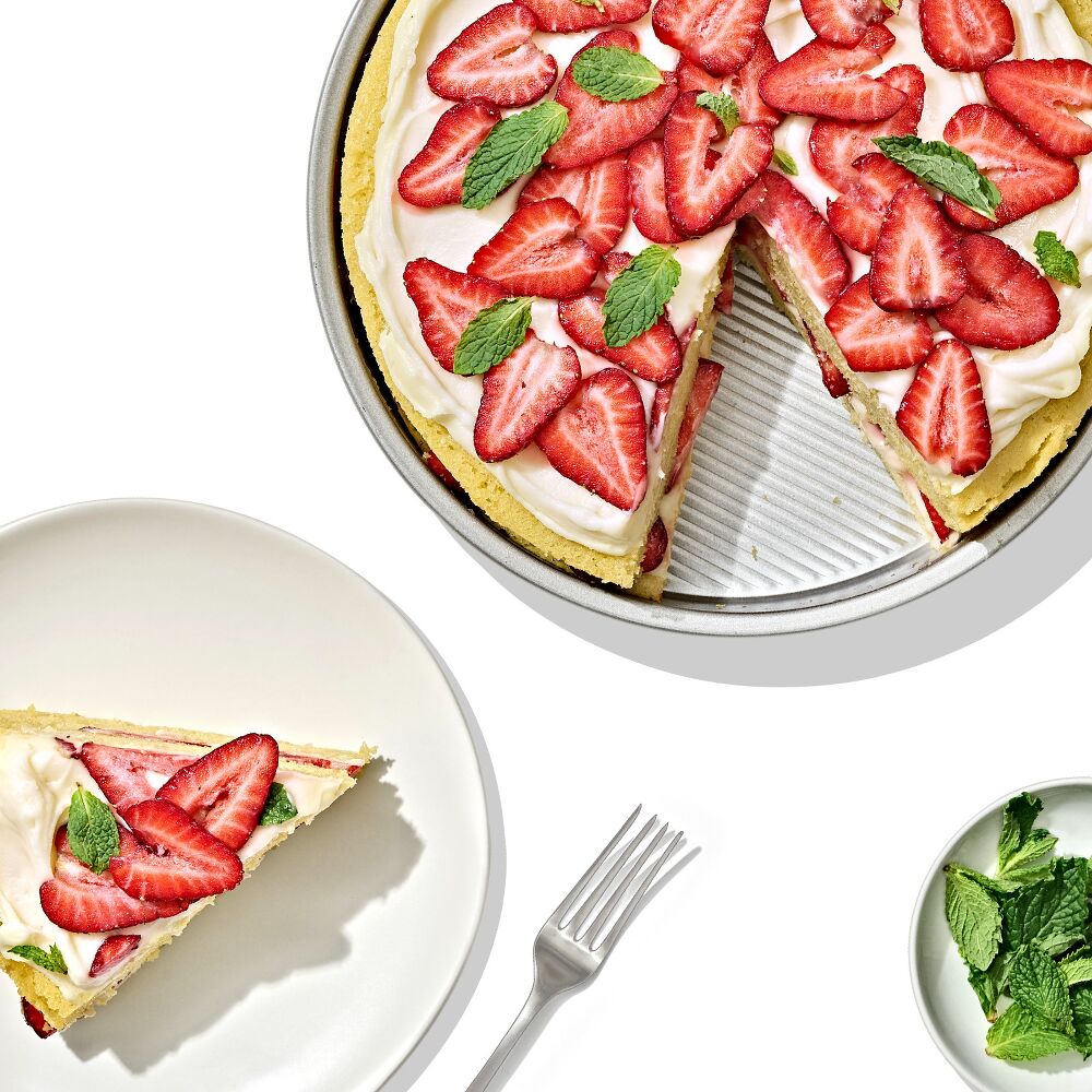Non-Stick Pro Clear Coated 9 In Round Cake Pan R0