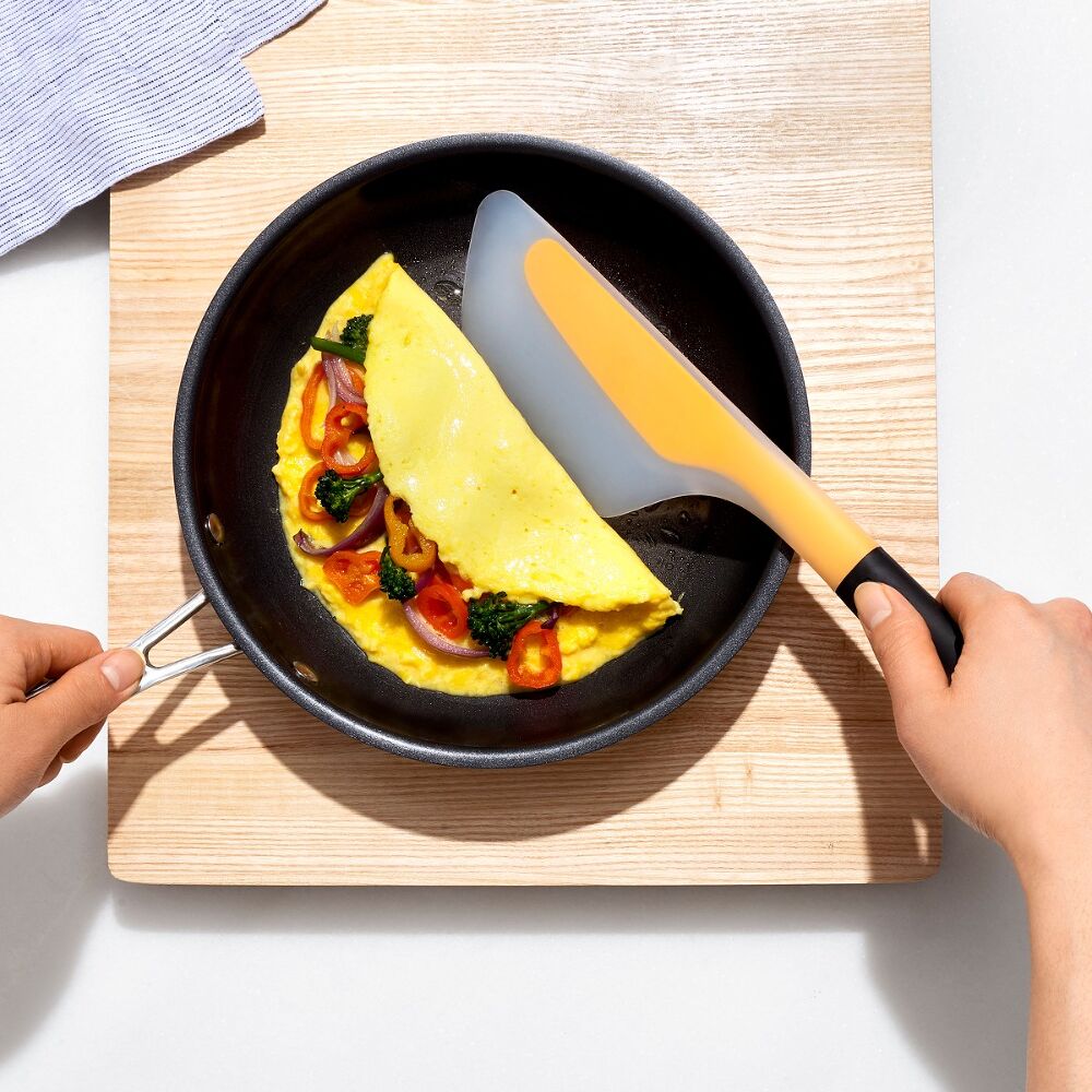 Flip & Fold Omelet Turner B3