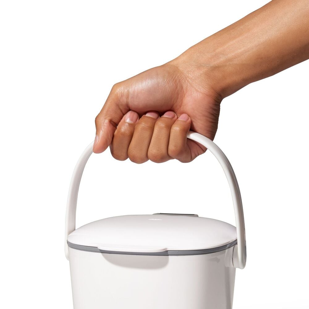 Easy-Clean Compost Bin - 0.75 Gal I4