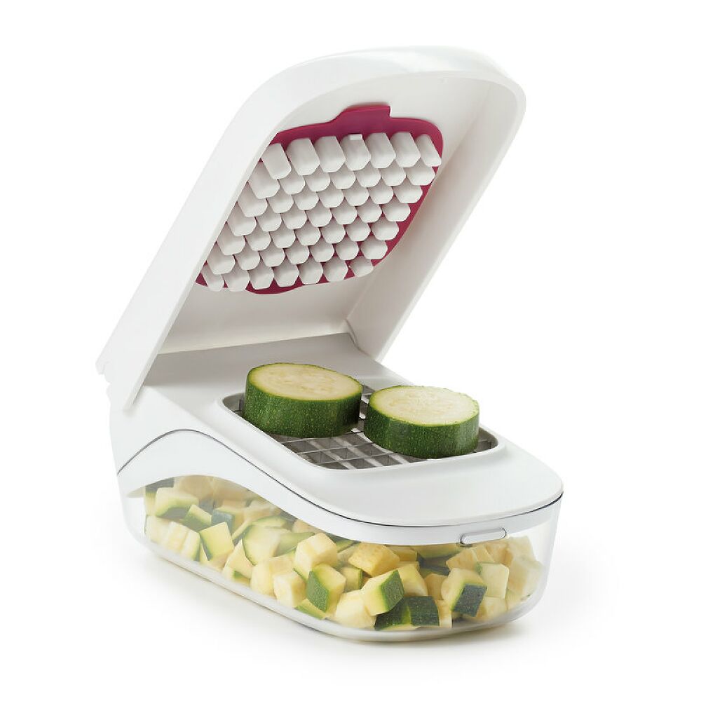 Vegetable Chopper with Easy-Pour Opening A9