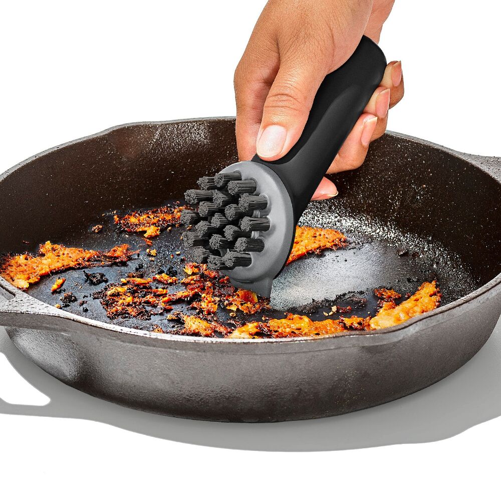 Cast Iron Brush X0