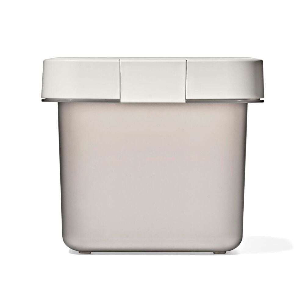 OXO Pet Airtight Food Container with Scoop — Small M5