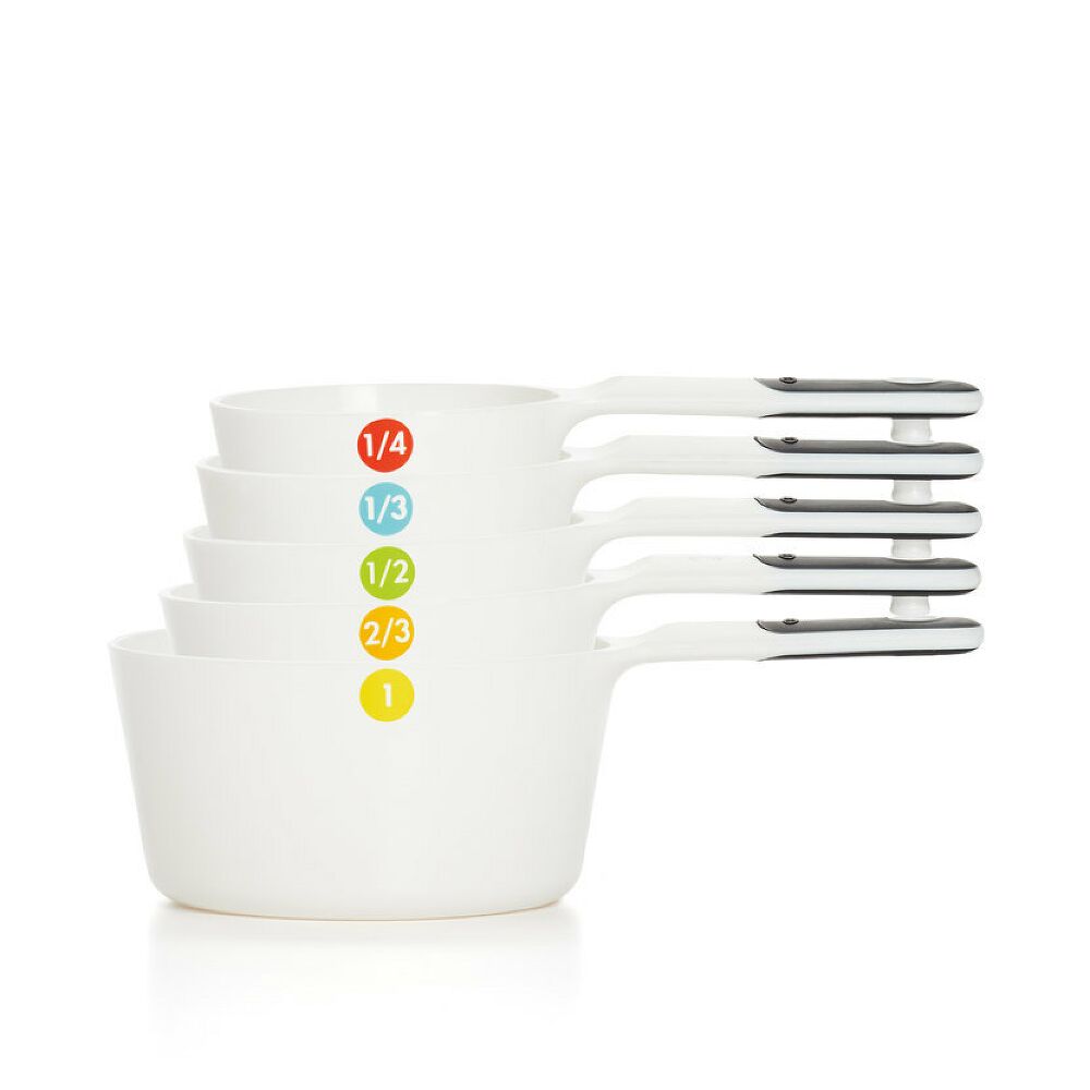 6 Piece Plastic Measuring Cups E2