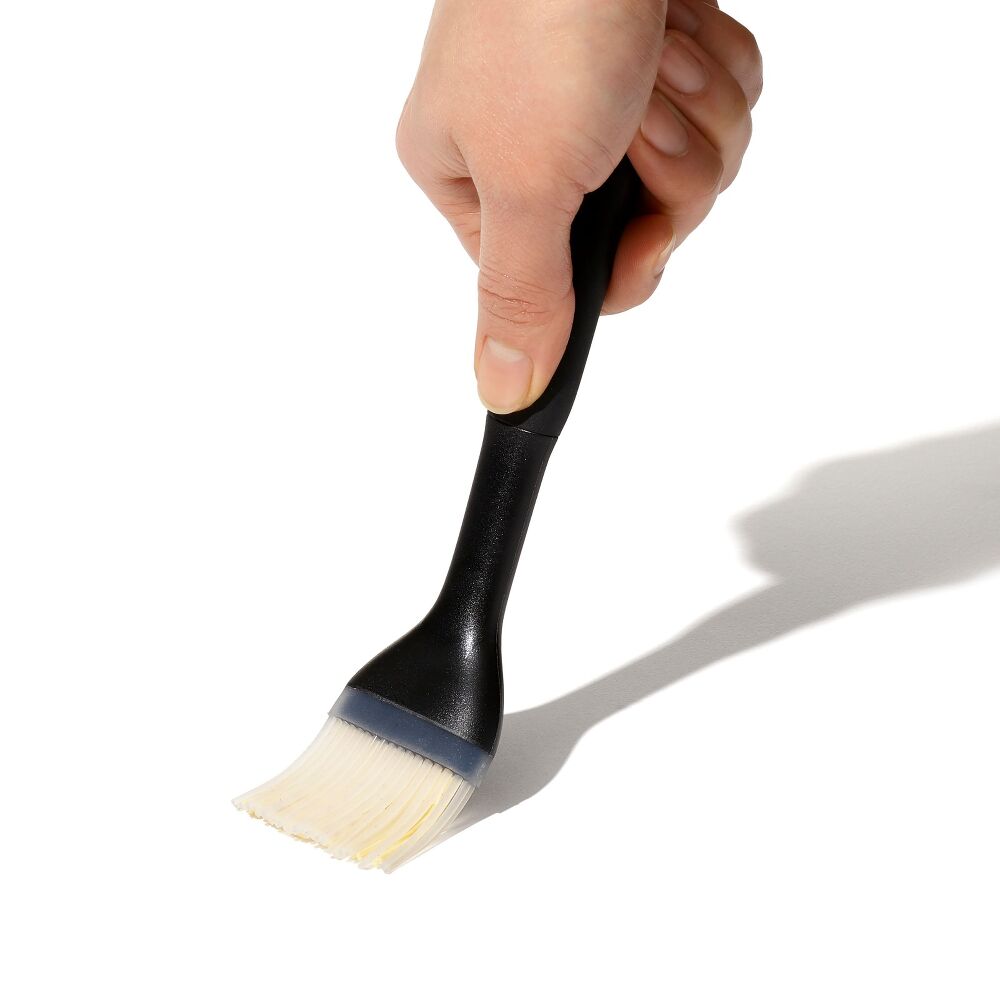 OXO Good Grips Silicone Pastry Brush L5