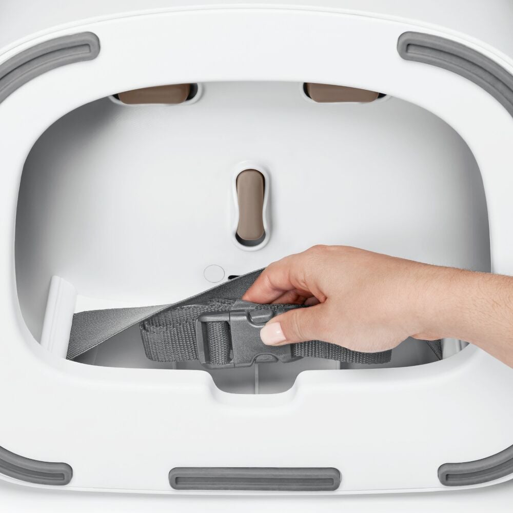 Nest Booster Seat with Removable Cushion B3