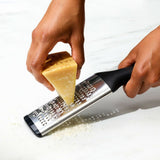 Grater B4