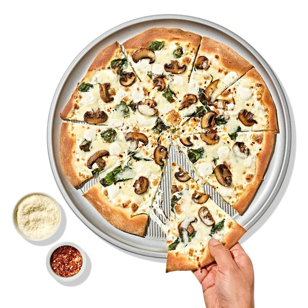 Non-Stick Pro Clear Coated 15in Pizza Pan Y6