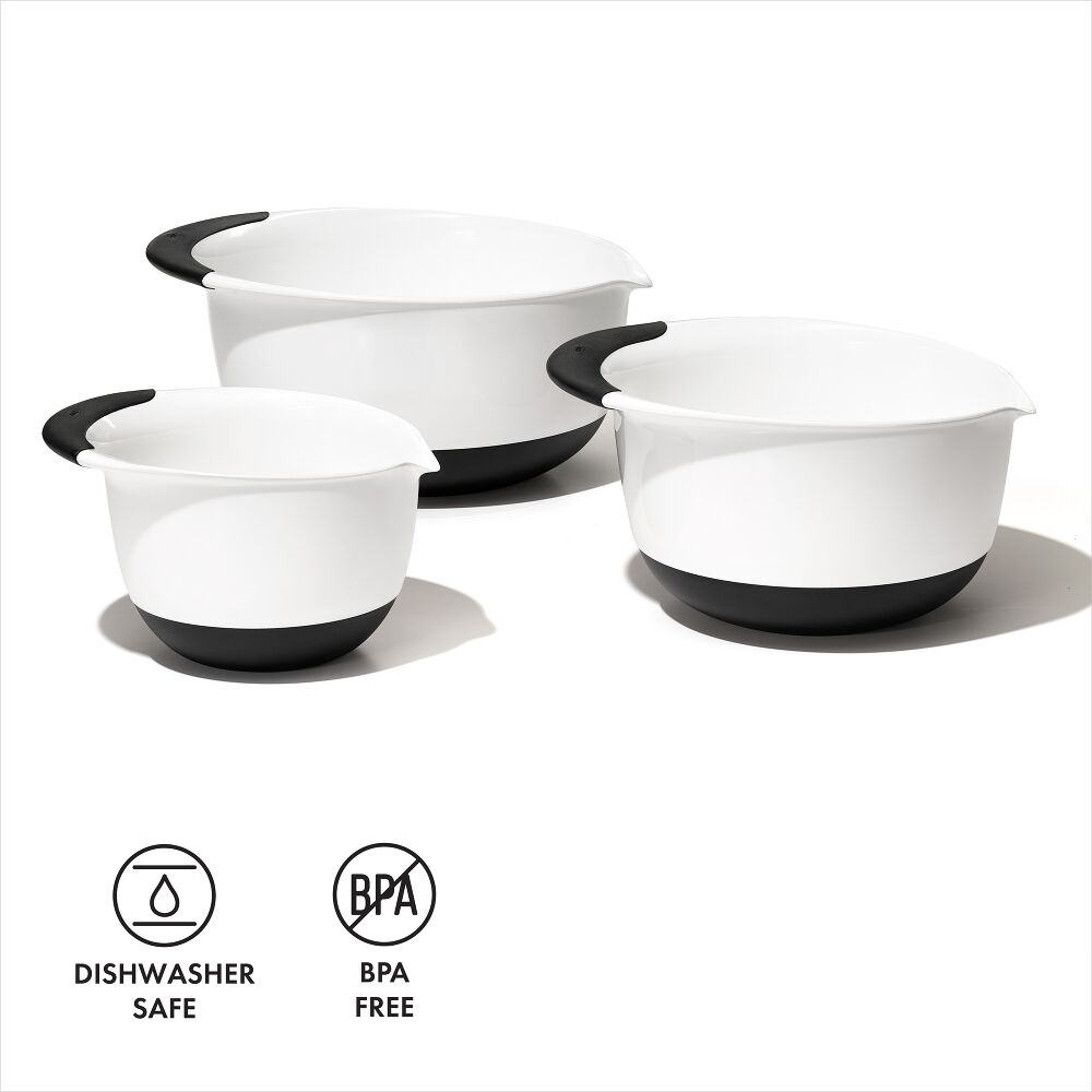 3 Quart Mixing Bowl J7