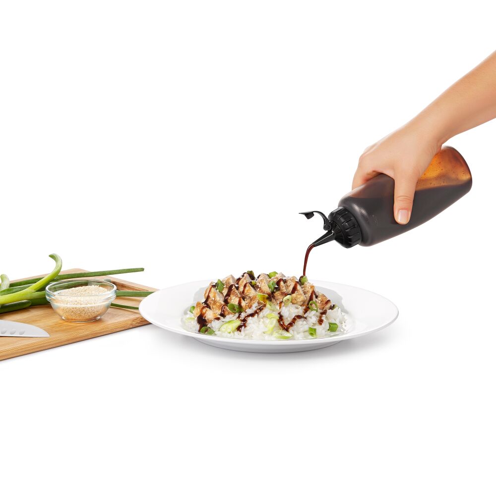 OXO Chef's Squeeze Bottles - 12 ounces Q0