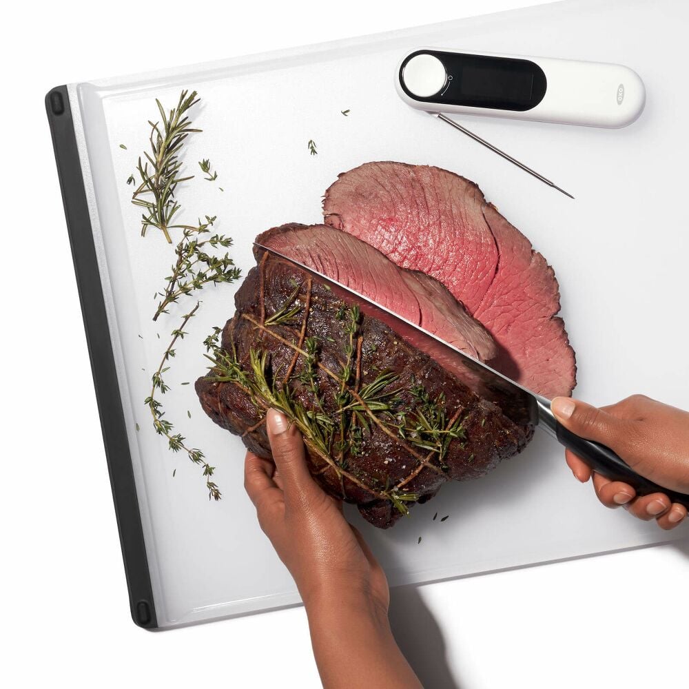 Carving and Cutting Board R9