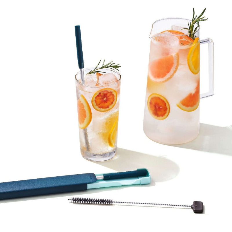 4-Piece Reusable Straw and Brush Set with Case Q7
