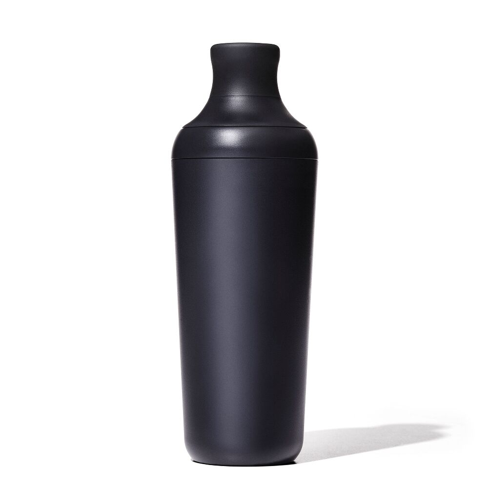 OXO Good Grips Plastic Cocktail Shaker- 20 oz/590 mL capacity L8