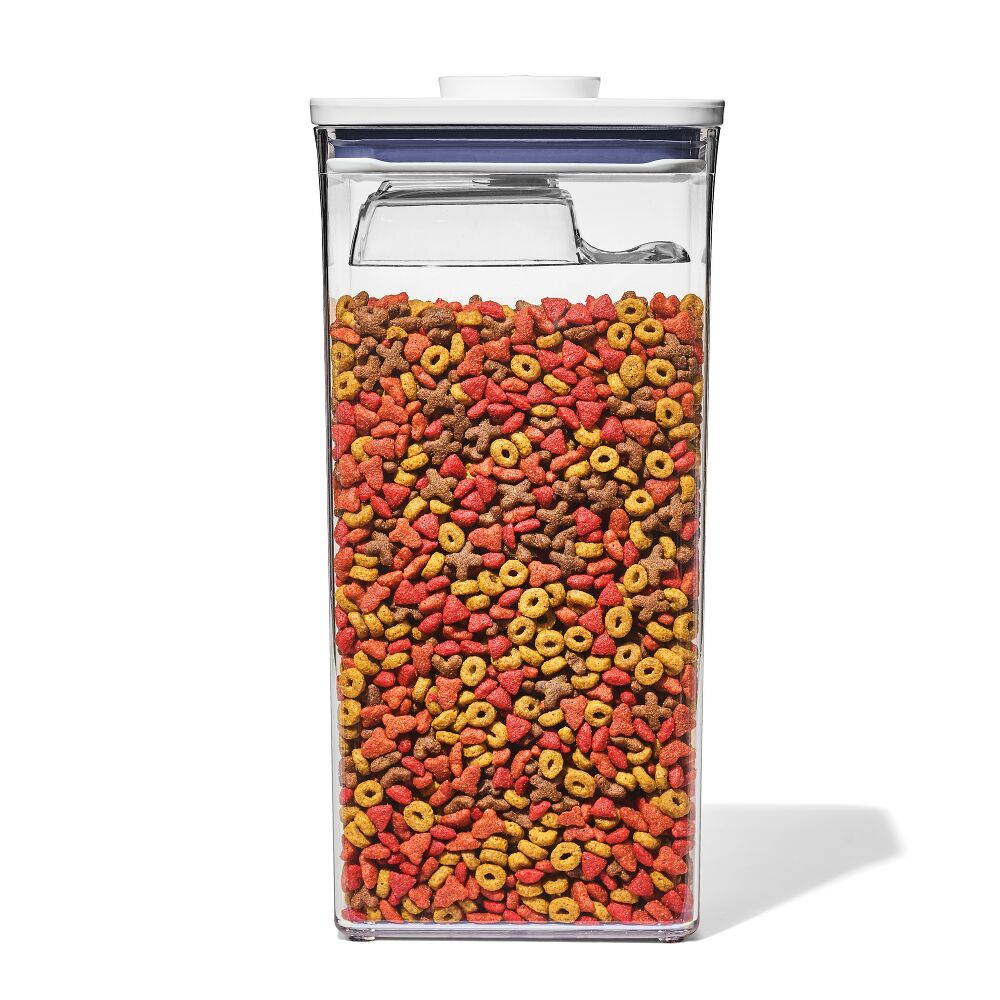 OXO Good Grips Pet POP Container – 6.0 Qt/5.7 L with Half Scoop P1