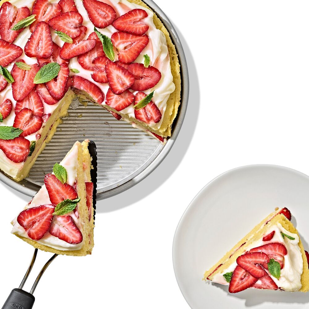 Non-Stick Pro Clear Coated 9 In Round Cake Pan R0