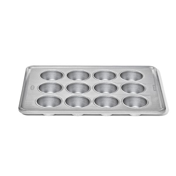 Nonstick Pro Clear Coated 12 Cup Muffin Pan F6
