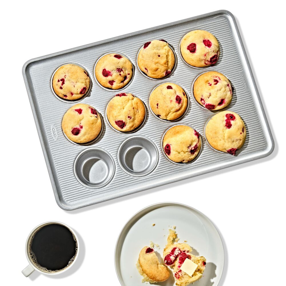 Nonstick Pro Clear Coated 12 Cup Muffin Pan H7