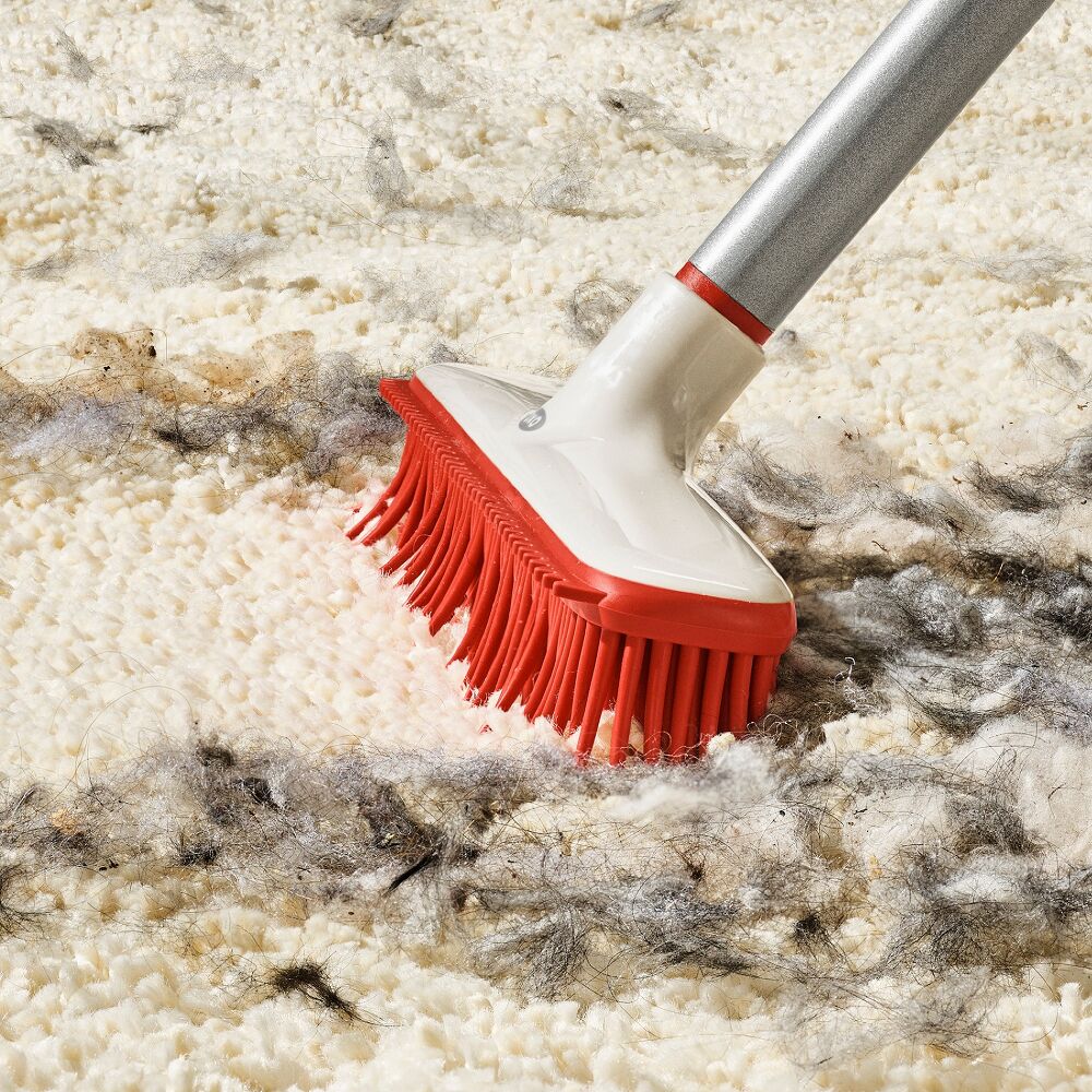 OXO Good Grips Fur Broom K0