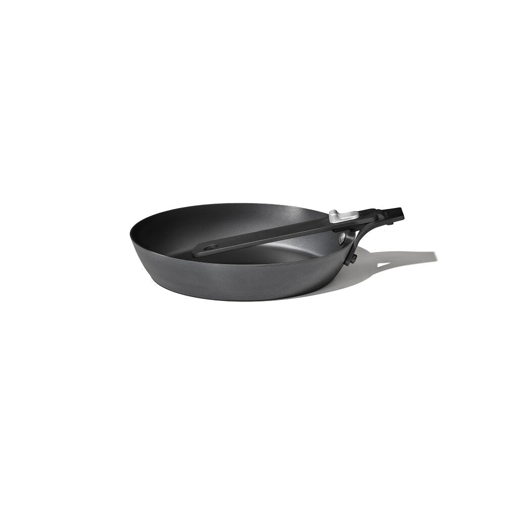 Carbon Steel With Removable Handle 8in Pan W0