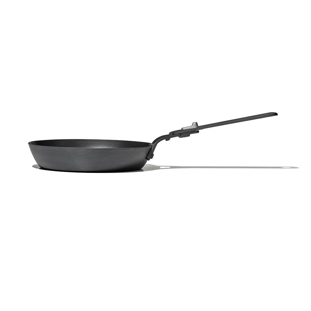 Carbon Steel With Removable Handle 8in Pan W0