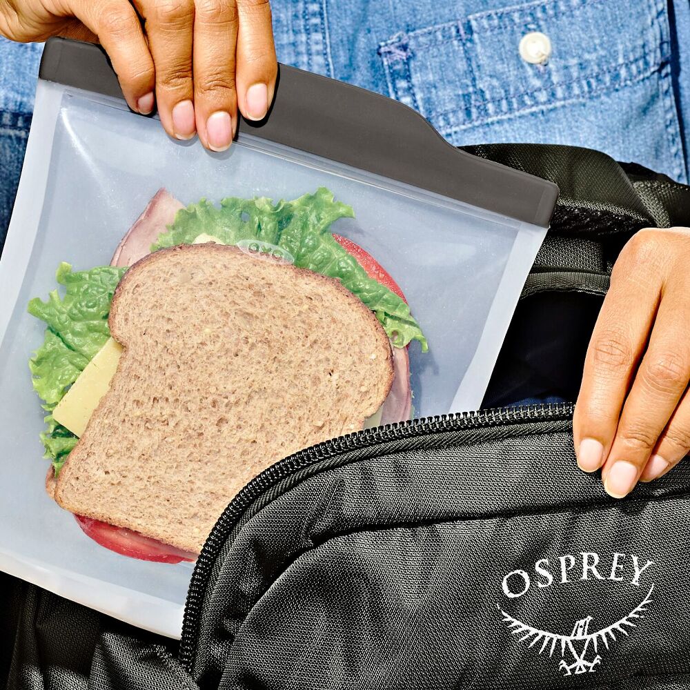Outdoor Silicone Reusable Sandwich Bag (28 oz) B0