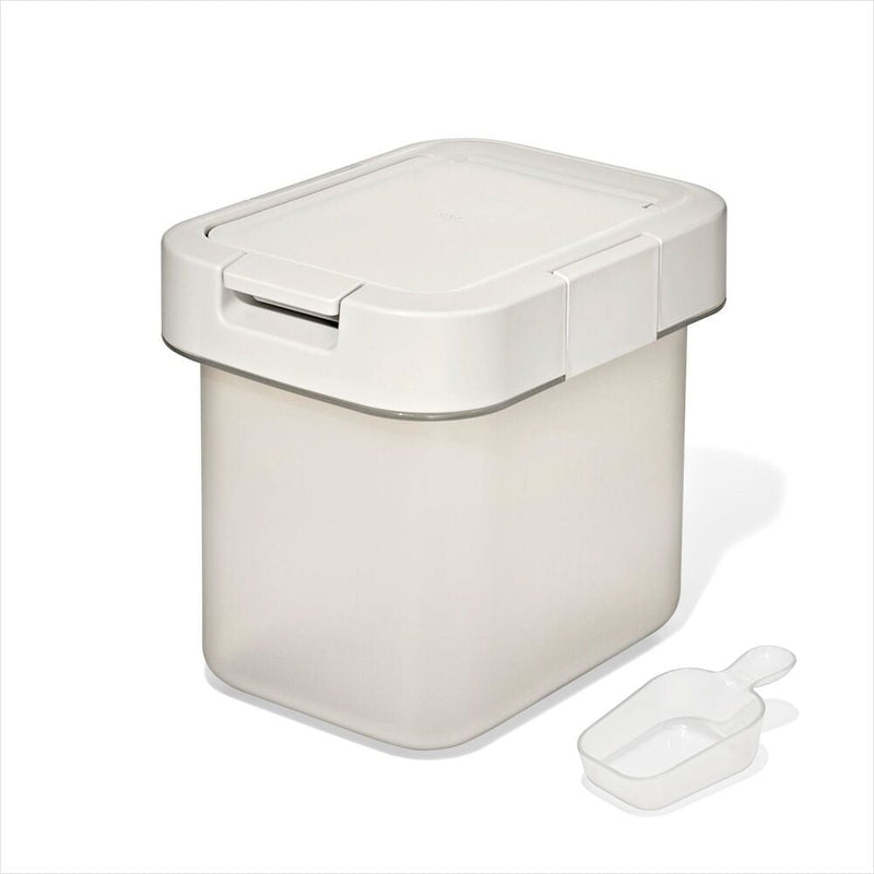OXO Pet Airtight Food Container with Scoop — Small M5